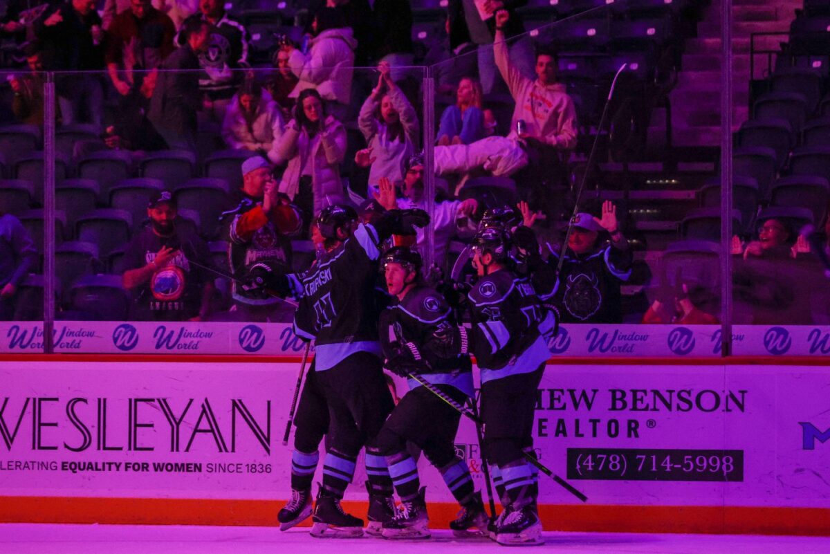 Kelley Dominates Again in 4-1 Win Over Pensacola - Macon Mayhem Pro Hockey